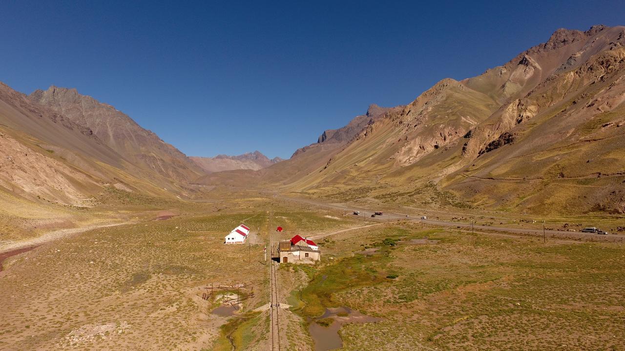 Hospedaje Lenas Del Tolosa Las Cuevas  Eksteriør billede